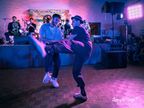 Limoges'Hop #5 - soirée d'ouverture du vendredi

Partage libre à des fins non promotionnelles ou commerciales, en créditant l'auteur (@lightexmachina).

© Alexandre - LIGHT EX MACHINA 2023, tous droits réservés.